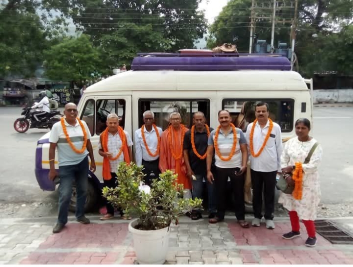 Gujarat-group-tour-guests Gujarat-group-tour-guests